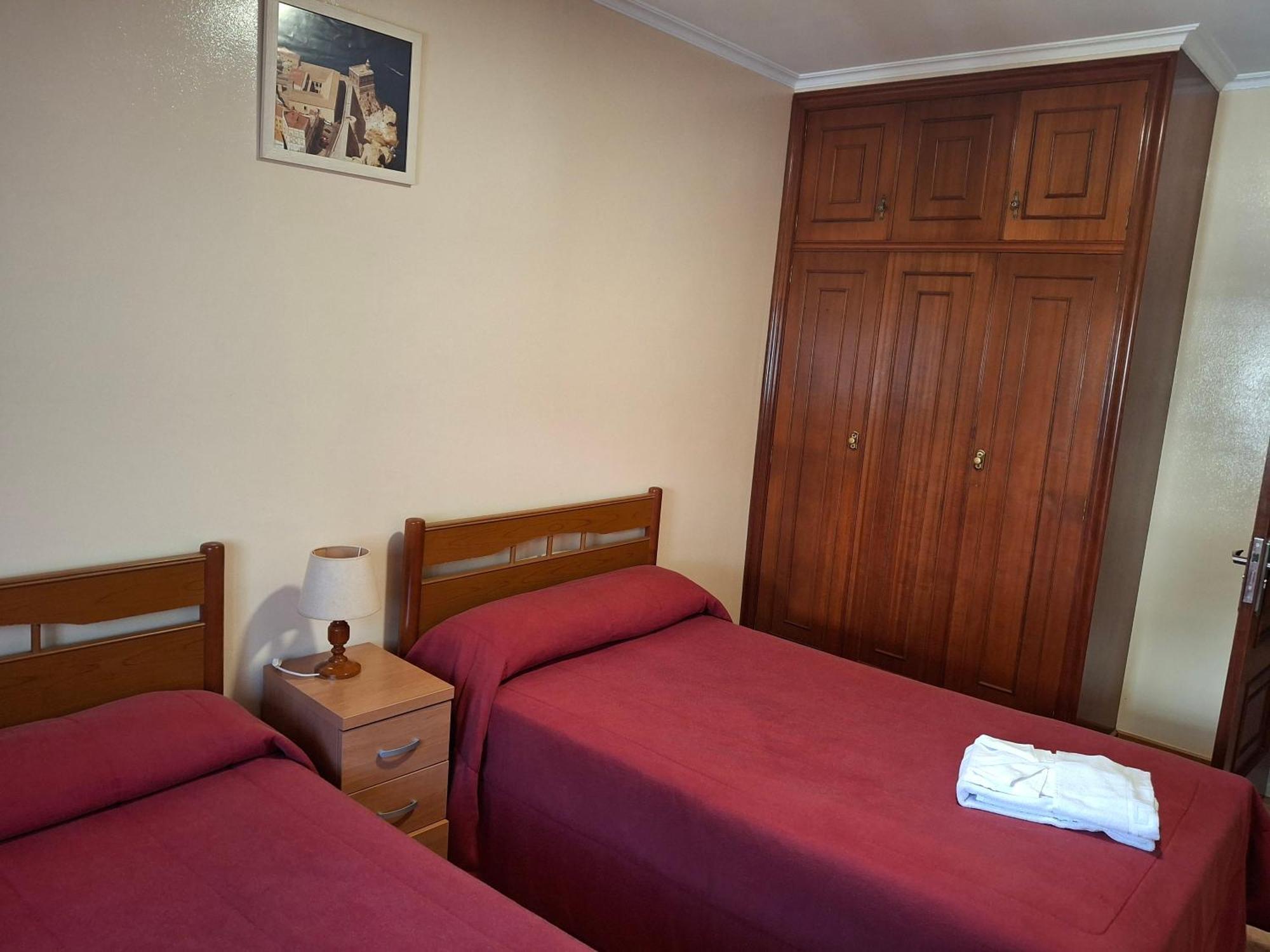 Hostal La Marina Porto do Barqueiro Екстер'єр фото