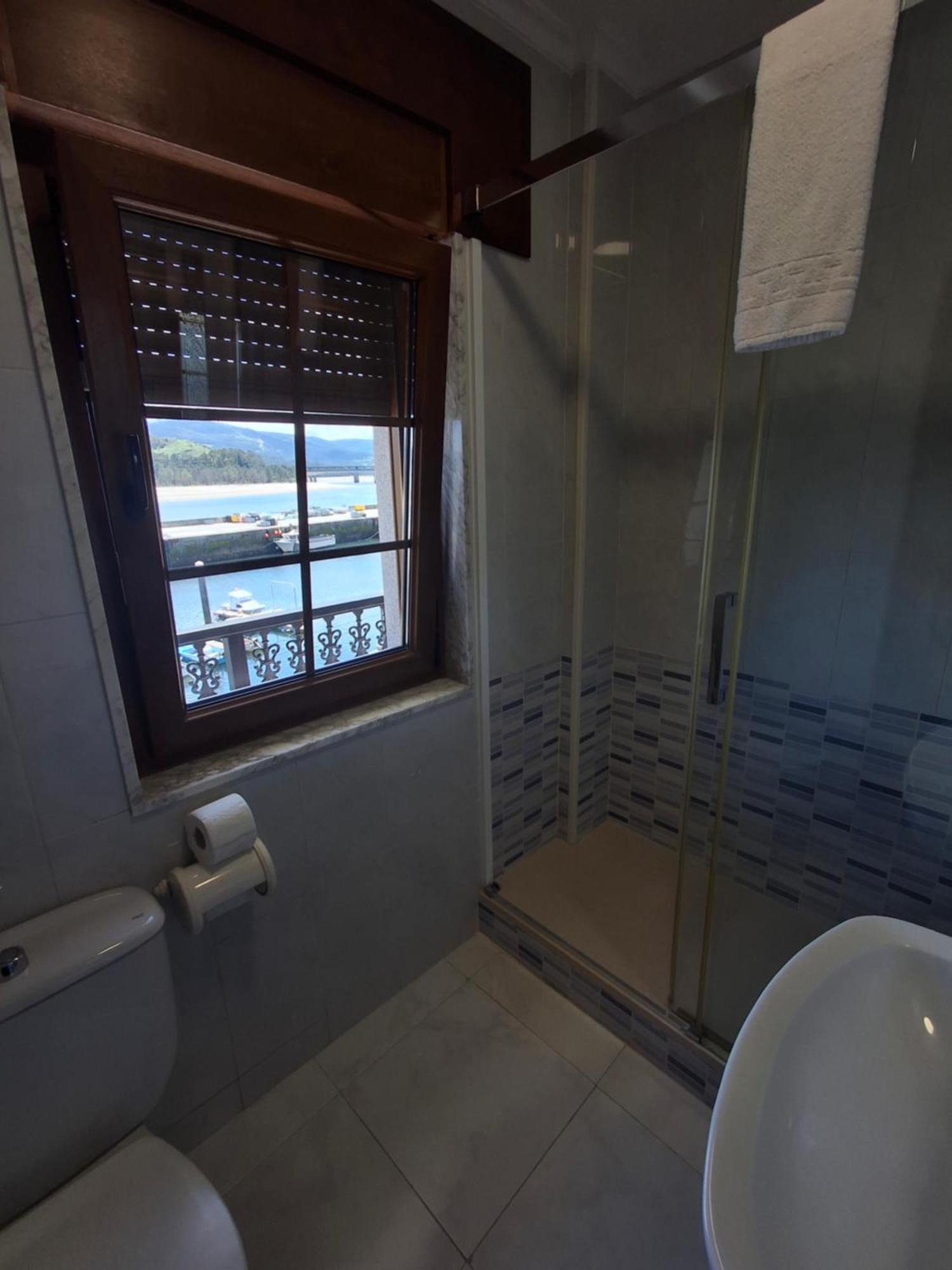 Hostal La Marina Porto do Barqueiro Екстер'єр фото