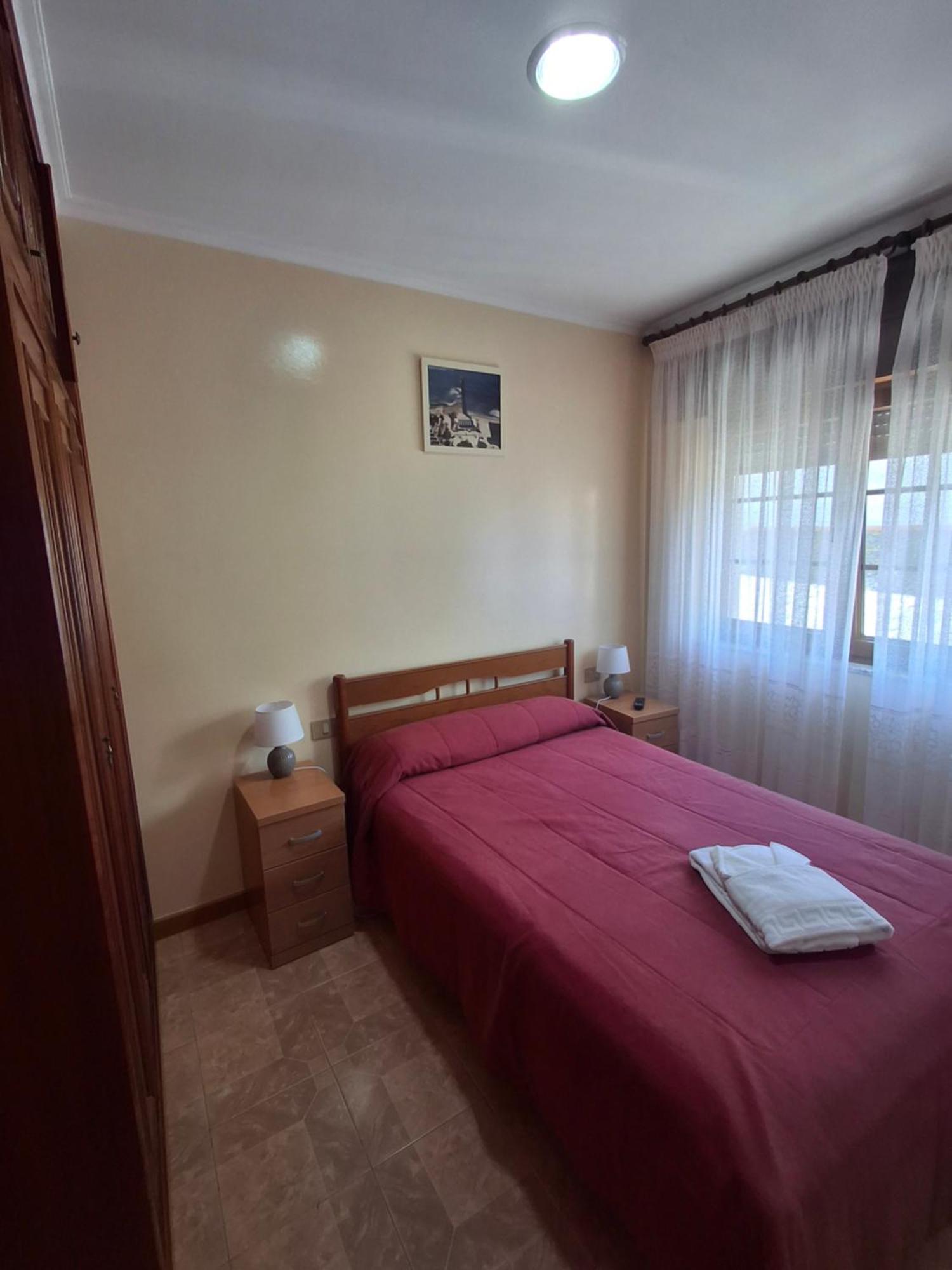 Hostal La Marina Porto do Barqueiro Екстер'єр фото