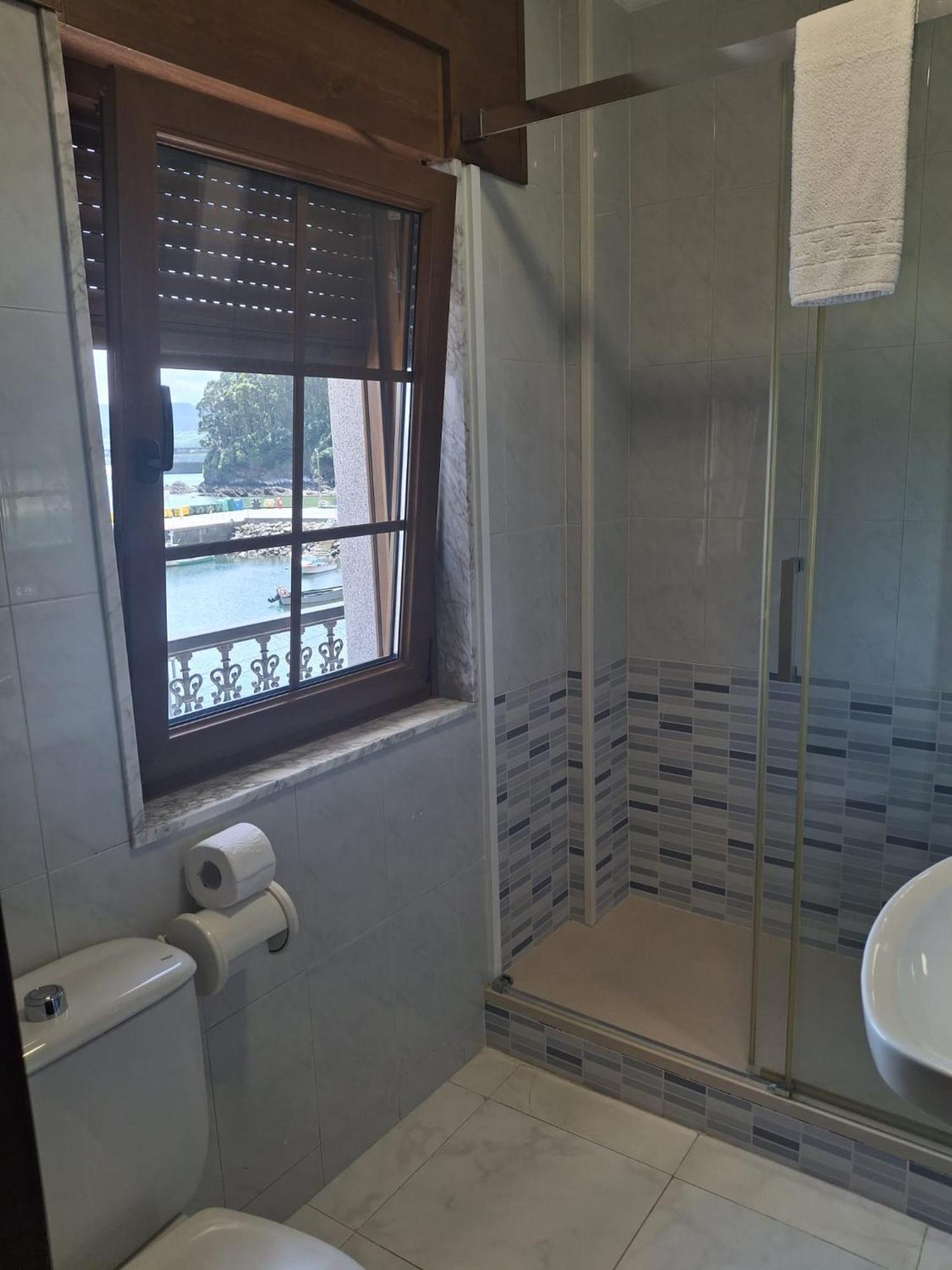 Hostal La Marina Porto do Barqueiro Екстер'єр фото